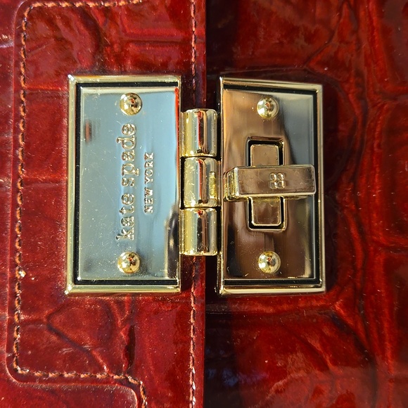 Kate Spade Patent Leather Crocodile Design Shoulder bag - Picture 3 of 13